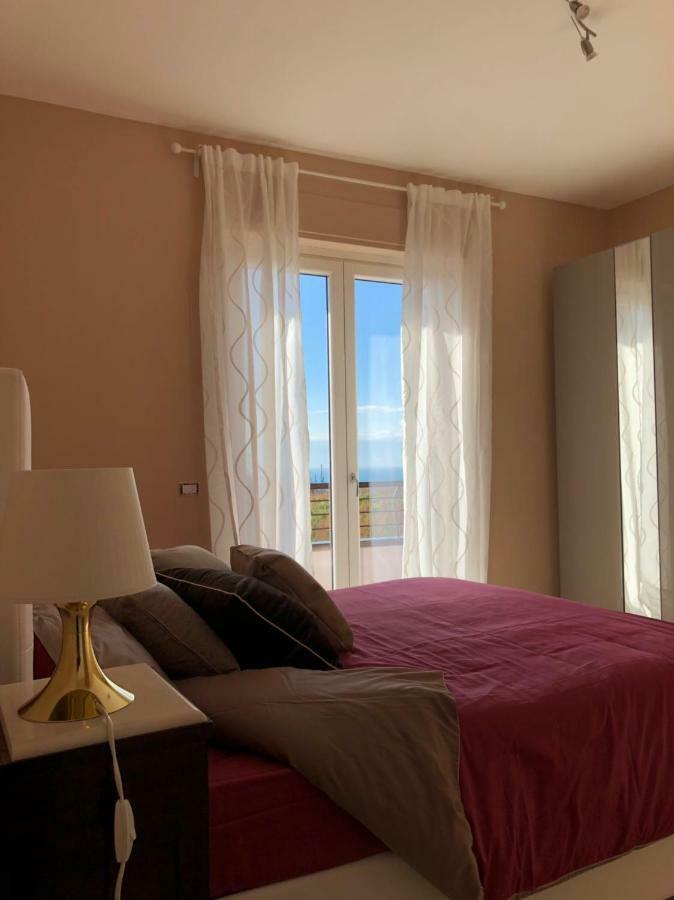 B&B Panoramica 33 Salerno Eksteriør bilde